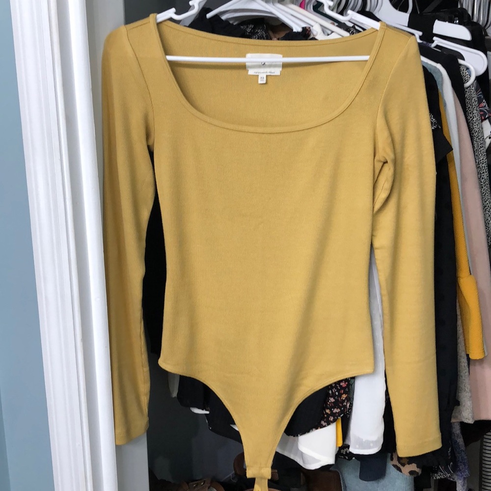 Lou & Grey Bodysuit size XS